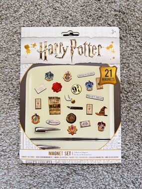 Harry Potter 21-Piece Magnet Set